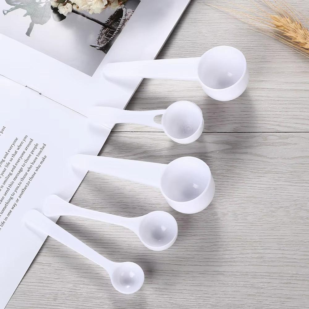 Set of 10 Plastic Measuring Spoons for Milk Powder, Coffee, Protein Powder, and Kitchen Seasoning (1G, 3G, 5G, 10G) - Universal Wellness Group Pty Ltd